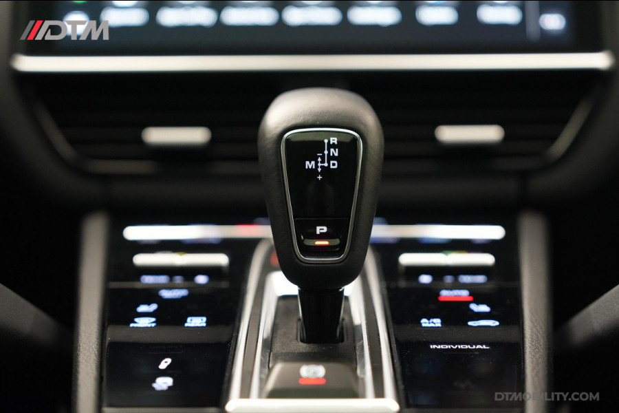 Porsche Cayenne Coupé 3.0 E-Hybrid Platinum Edition | Panorama | Trekhaak