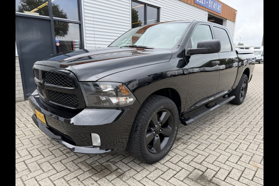 Dodge Ram 1500 CLASSIC 4x4 / Prins LPG / luchtvering achter / trekhaak 3500 kg / 5 persoons / lease vanaf € 619 / cruise en climate control / navigatie / vaste prijs rijklaar € 37.750 ex btw