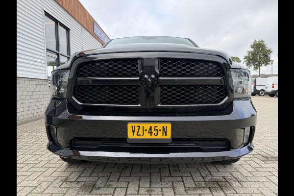 Dodge Ram 1500 CLASSIC 4x4 / Prins LPG / luchtvering achter / trekhaak 3500 kg / 5 persoons / lease vanaf € 619 / cruise en climate control / navigatie / vaste prijs rijklaar € 37.750 ex btw
