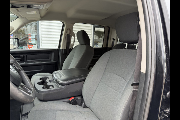 Dodge Ram 1500 CLASSIC 4x4 / Prins LPG / luchtvering achter / trekhaak 3500 kg / 5 persoons / lease vanaf € 619 / cruise en climate control / navigatie / vaste prijs rijklaar € 37.750 ex btw