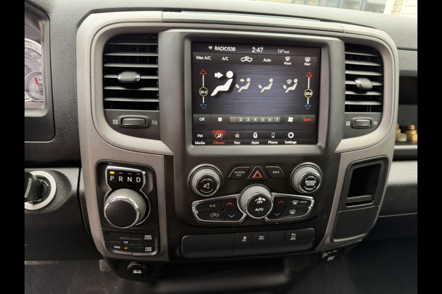Dodge Ram 1500 CLASSIC 4x4 / Prins LPG / luchtvering achter / trekhaak 3500 kg / 5 persoons / lease vanaf € 619 / cruise en climate control / navigatie / vaste prijs rijklaar € 37.750 ex btw