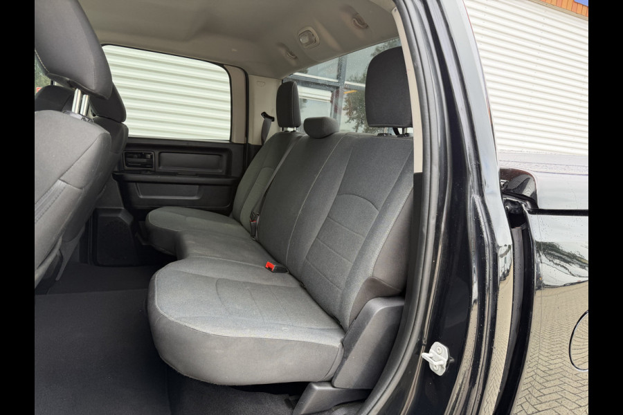 Dodge Ram 1500 CLASSIC 4x4 / Prins LPG / luchtvering achter / trekhaak 3500 kg / 5 persoons / lease vanaf € 619 / cruise en climate control / navigatie / vaste prijs rijklaar € 37.750 ex btw