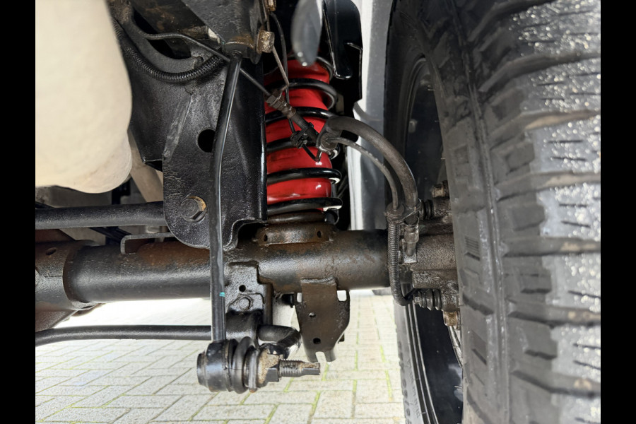 Dodge Ram 1500 CLASSIC 4x4 / Prins LPG / luchtvering achter / trekhaak 3500 kg / 5 persoons / lease vanaf € 619 / cruise en climate control / navigatie / vaste prijs rijklaar € 37.750 ex btw