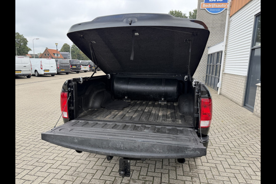 Dodge Ram 1500 CLASSIC 4x4 / Prins LPG / luchtvering achter / trekhaak 3500 kg / 5 persoons / lease vanaf € 619 / cruise en climate control / navigatie / vaste prijs rijklaar € 37.750 ex btw
