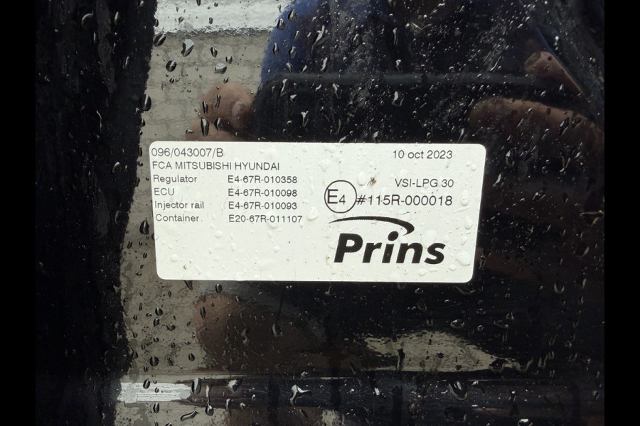 Dodge Ram 1500 CLASSIC 4x4 / Prins LPG / luchtvering achter / trekhaak 3500 kg / 5 persoons / lease vanaf € 619 / cruise en climate control / navigatie / vaste prijs rijklaar € 37.750 ex btw