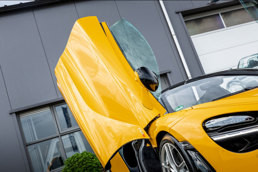 McLaren 750S Spider / Vulcano Yellow / Lift System / Elektrochromic Roof / Bowers & Wilkens Sound / Apple Carplay / 360 Camera