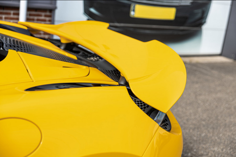 McLaren 750S Spider / Vulcano Yellow / Lift System / Elektrochromic Roof / Bowers & Wilkens Sound / Apple Carplay / 360 Camera