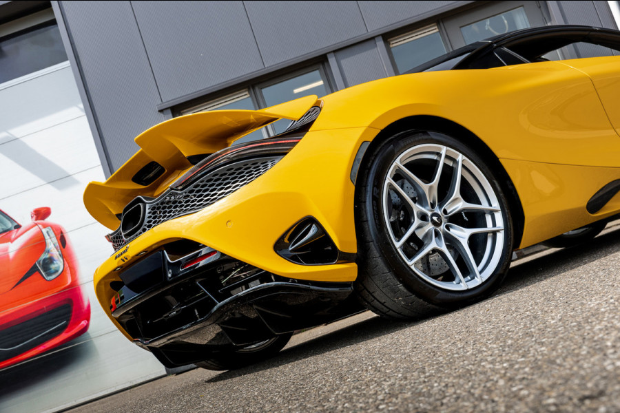 McLaren 750S Spider / Vulcano Yellow / Lift System / Elektrochromic Roof / Bowers & Wilkens Sound / Apple Carplay / 360 Camera