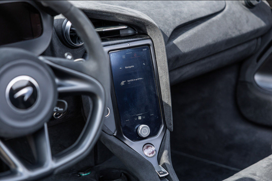 McLaren 750S Spider / Vulcano Yellow / Lift System / Elektrochromic Roof / Bowers & Wilkens Sound / Apple Carplay / 360 Camera
