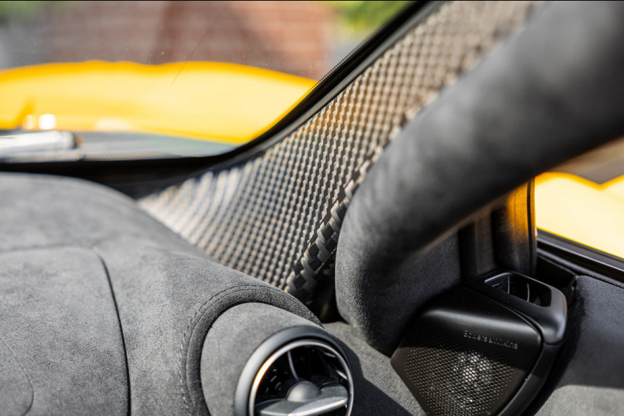 McLaren 750S Spider / Vulcano Yellow / Lift System / Elektrochromic Roof / Bowers & Wilkens Sound / Apple Carplay / 360 Camera