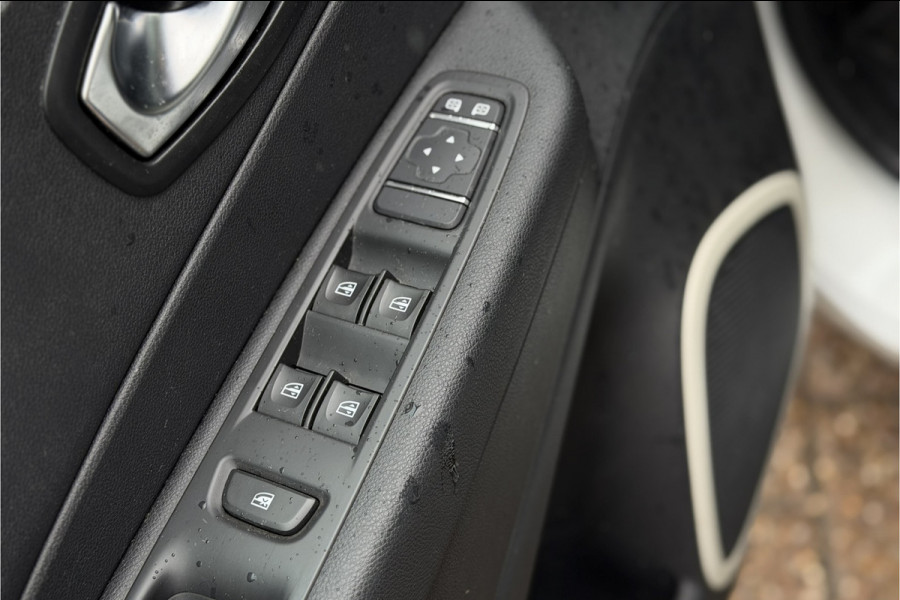 Renault Captur 0.9 TCe Intens | Keyless | Cruise Control | Airco