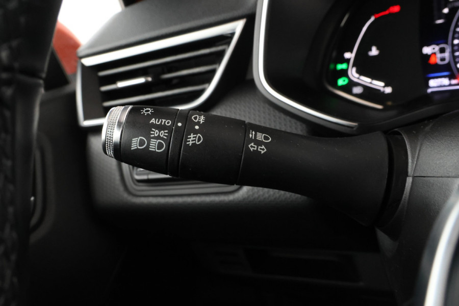 Renault Clio 1.0 TCe Intens Digital Dash, Camera, Stoelverwarming