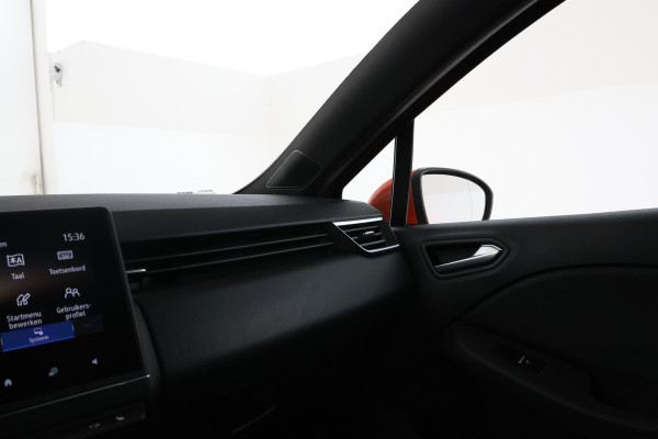 Renault Clio 1.0 TCe Intens Digital Dash, Camera, Stoelverwarming