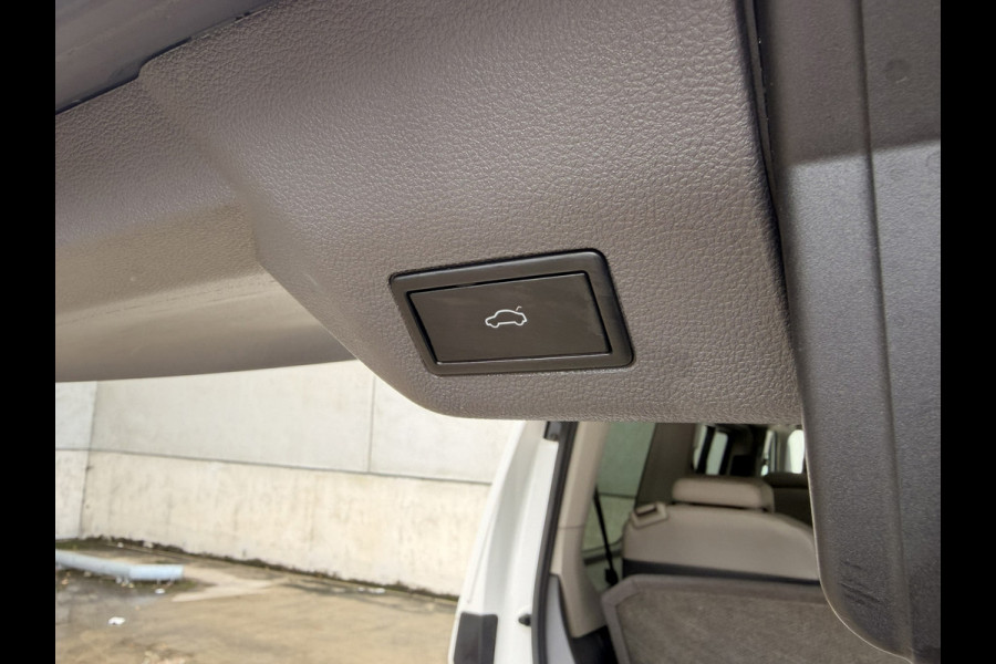 Volkswagen Multivan 1.4 eHybrid L2H1 Leder Pano IQ Trekh H/K Sfeer HUD Lang
