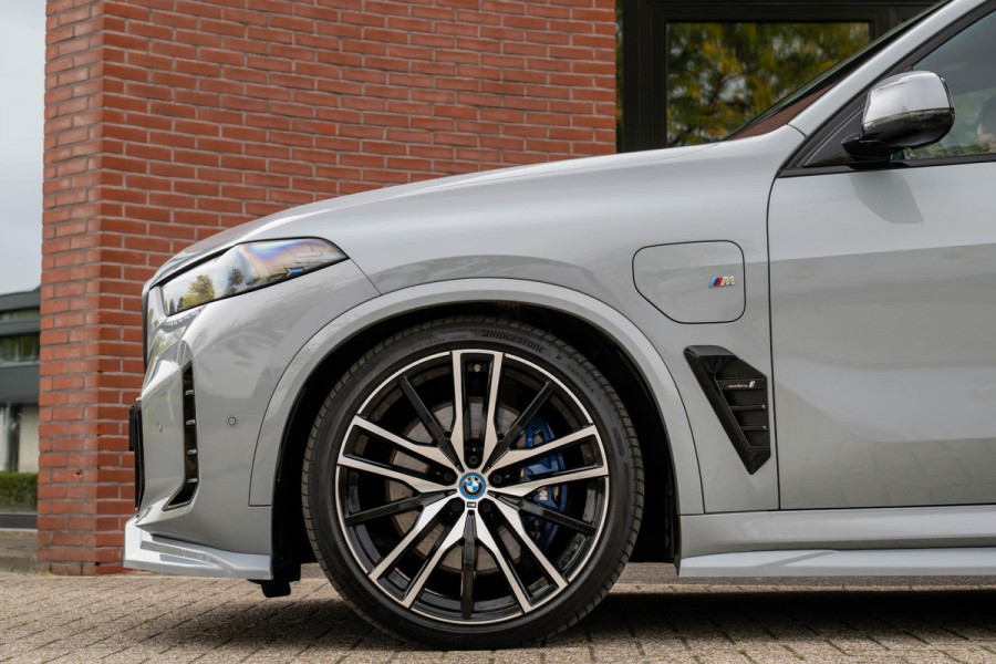 BMW X5 xDrive50e M-Sport Pro B&W Pano Trekhaak HuD 22''