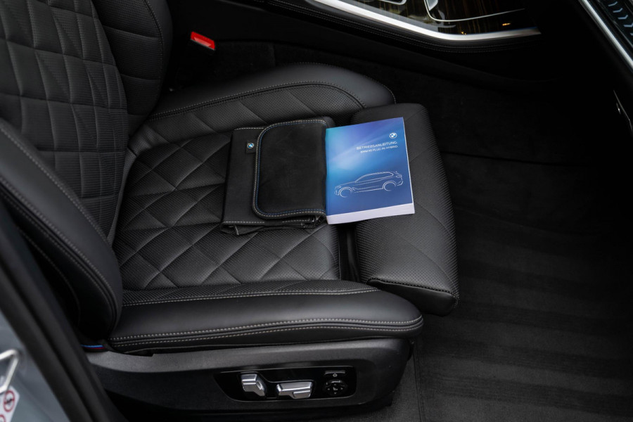 BMW X5 xDrive50e M-Sport Pro B&W Pano Trekhaak HuD 22''
