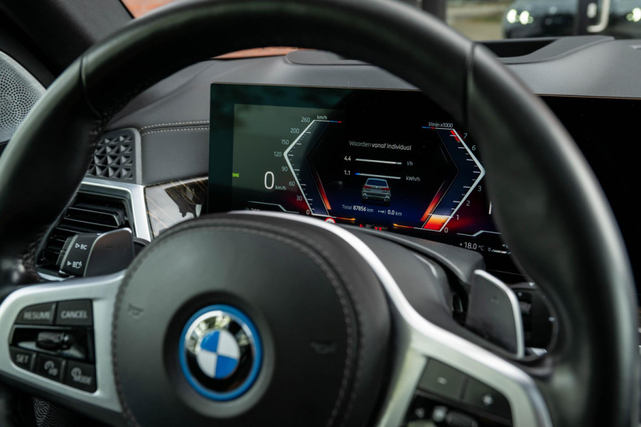 BMW X5 xDrive50e M-Sport Pro B&W Pano Trekhaak HuD 22''