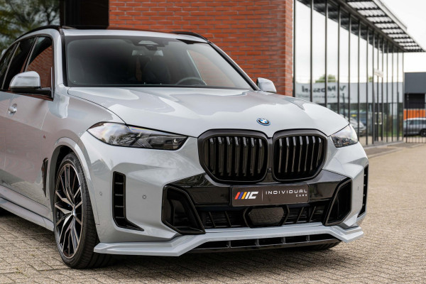 BMW X5 xDrive50e M-Sport Pro B&W Pano Trekhaak HuD 22''