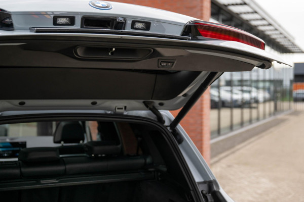 BMW X5 xDrive50e M-Sport Pro B&W Pano Trekhaak HuD 22''