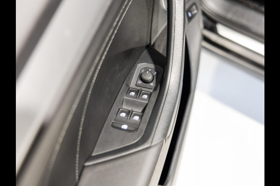 Škoda Kodiaq 1.5 TSI Business Edition / 150pk / Achteruitrij camera / Dodehoek assistent /