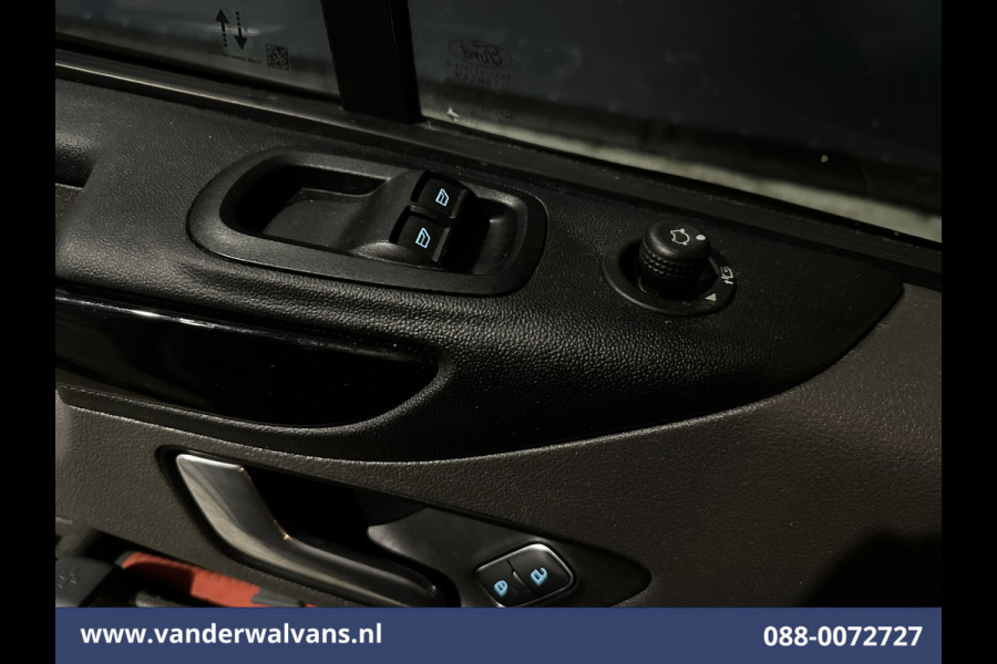 Ford Transit Custom 2.0 TDCI 130pk L2H1 Euro6 Airco | Navigatie | 2800kg Trekhaak | LED | Apple Carplay Cruisecontrol, Stoelverwarming, verwarmde Voorruit, LM Velgen, Parkeersensoren, Bijrijdersbank