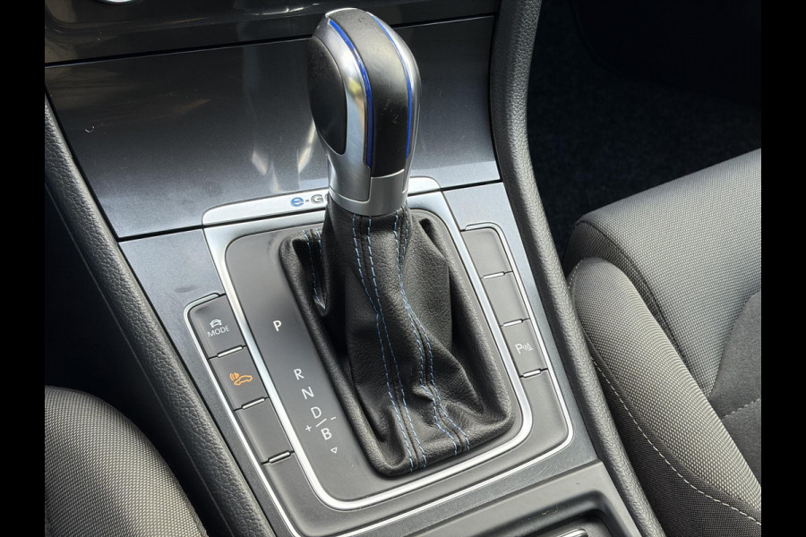 Volkswagen e-Golf ✓SOH 84,55%✓Carplay✓Navi✓LED✓Clima✓Cruise✓Pdc V+A✓Lm velgen✓N.A.P✓Apk tot 07-2027