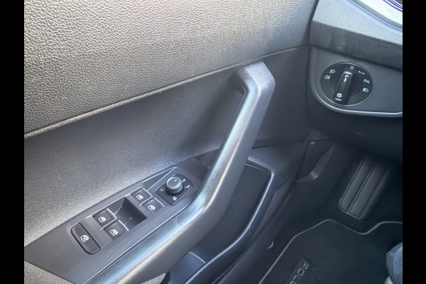 Volkswagen Polo 1.0 TSI Automaat Style Stoelverw ACC ECC Carplay IQ-Light