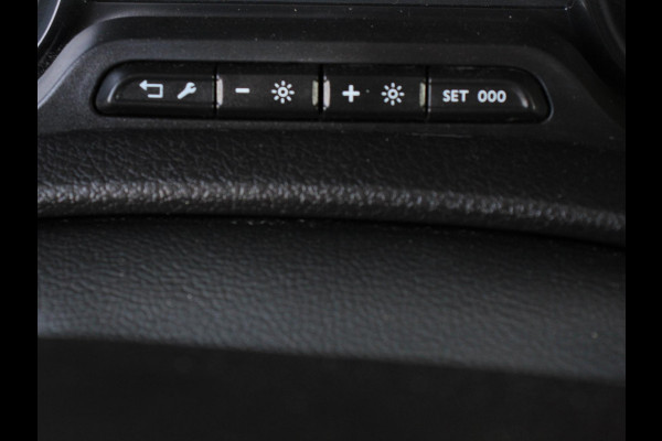 Opel Vivaro Combi 1.5 CDTI L3H1 9persoons PERSONENBUS Prijs is incl. BTW/BPM Climate control Cruise control Radio Apple Carplay/ Android Auto