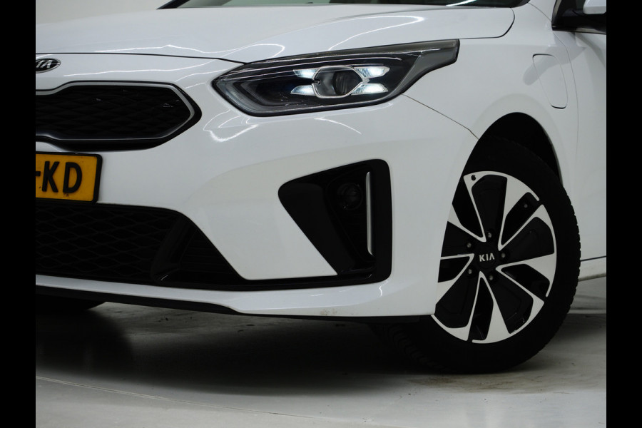 Kia Ceed Sportswagon 1.6 GDI PHEV DynamicLine | Camera | Keyless | Carplay | LED | Cruise | Lane Assist | Climate