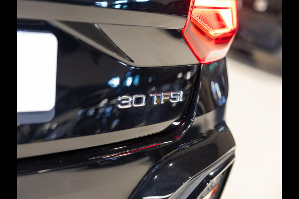 Audi Q2 30 TFSI 2x S-Line Edition / 110pk / NAP / Achteruitrij camera / Automatische klimaatregeling /
