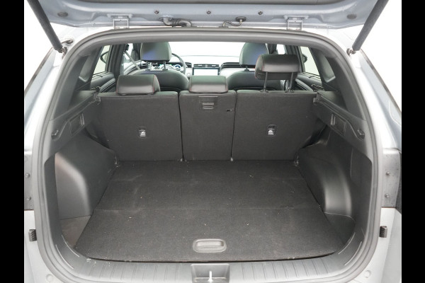 Hyundai Tucson 1.6 T-GDI N Line 4WD PHEV 265pk Dealer O.H | Panodak | Trekhaak Afn. | Adaptive Cruise | 360 Camera | Alcantara Sportstoelen Memory & Ventilatie | Stoelen & Stuur Verwarmd | Krell Audio | Carplay | Blis | Keyless | Navigatie | DAB | 19"L.M | Plug In Hybrid