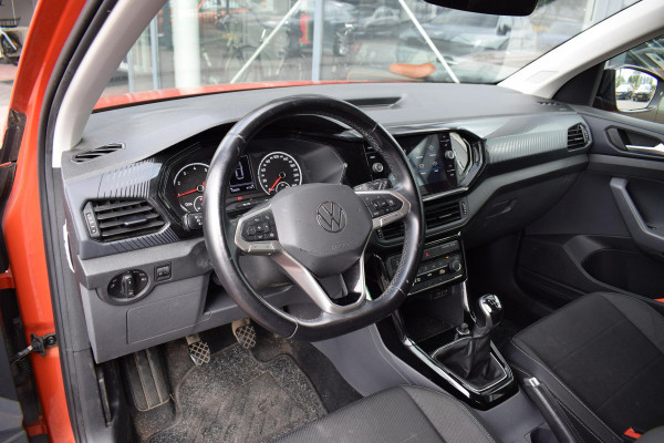 Volkswagen T-Cross 1.0 TSI Life | Apple CarPlay | Half Leer | ACC | Climate