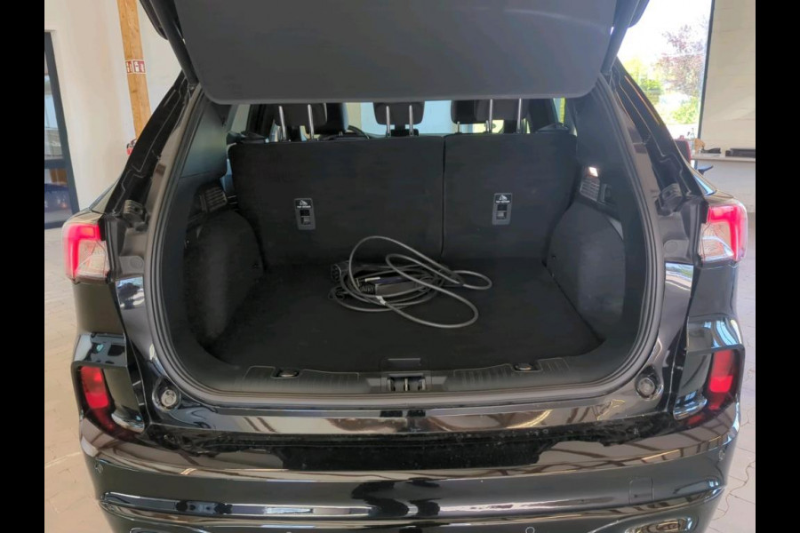 Ford Kuga 2.5 PHEV ST-Line X | Slechts 30.000 KM ! | Trekhaak | Winter Pack | Navigatie |