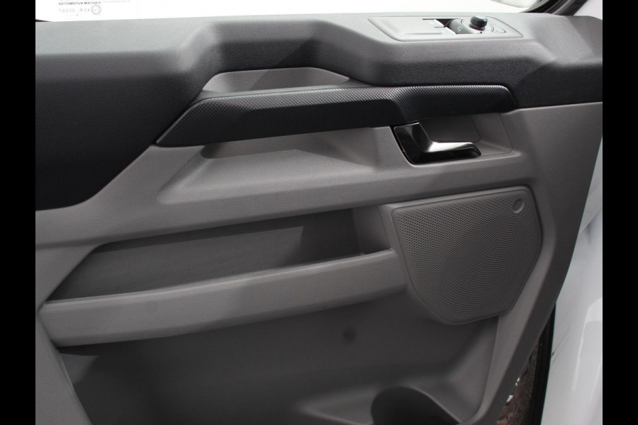 Ford E-Transit Custom 340 L2H1 Limited 65 kWh 8 persoons Adaptieve cruise control Airco Lichtmetalen Velgen Extra getint glas Camera Navigatie Apple Carplay/ Android Auto
