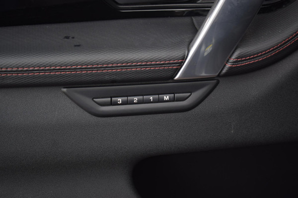 Land Rover Discovery Sport P300e 1.5 R-Dynamic HSE | Trekhaak | Meridian | Leer | Stuurverw. | Memory