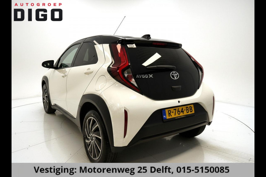 Toyota Aygo X 1.0 AUTOMAAT BI-TONE GARANTIE TOT 08-2032! AUTOMAAT. CAMERA . SLECHTS 38.000 KM . APPLE CARPLAY & ANDRIOD AUTO