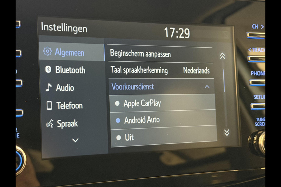 Toyota Aygo X 1.0 AUTOMAAT BI-TONE GARANTIE TOT 08-2032! AUTOMAAT. CAMERA . SLECHTS 38.000 KM . APPLE CARPLAY & ANDRIOD AUTO
