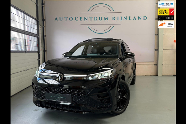 Volkswagen Tiguan 1.5 eHybrid R-Line, Panoramadak, HUD, Massage Stoelen, Trekhaak, 360 Camera