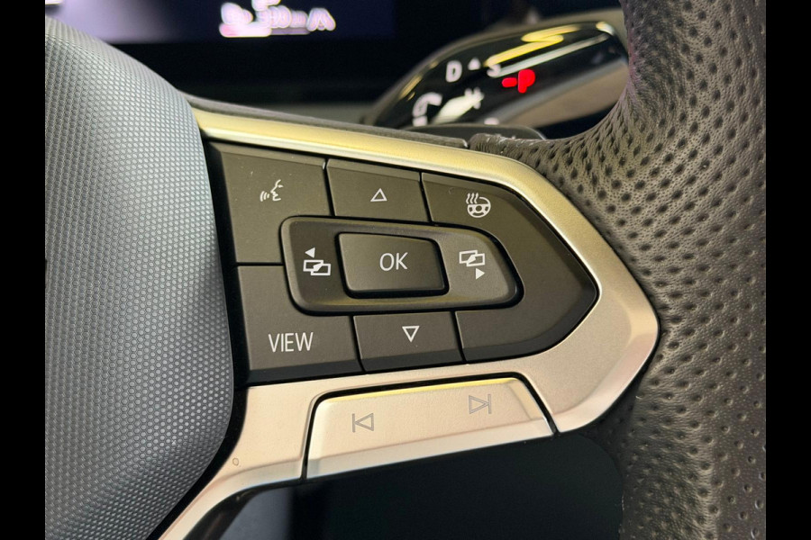 Volkswagen Tiguan 1.5 eHybrid R-Line, Panoramadak, HUD, Massage Stoelen, Trekhaak, 360 Camera