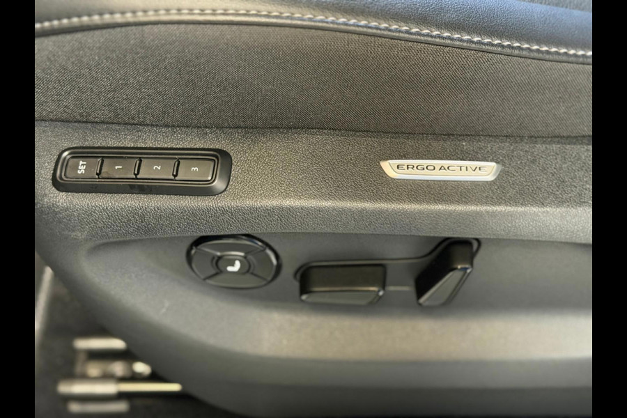 Volkswagen Tiguan 1.5 eHybrid R-Line, Panoramadak, HUD, Massage Stoelen, Trekhaak, 360 Camera