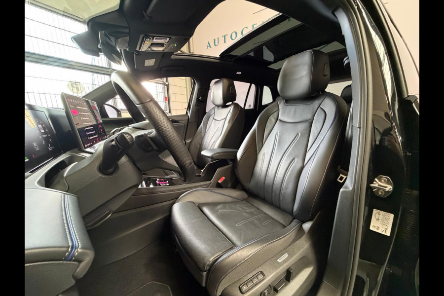 Volkswagen Tiguan 1.5 eHybrid R-Line, Panoramadak, HUD, Massage Stoelen, Trekhaak, 360 Camera