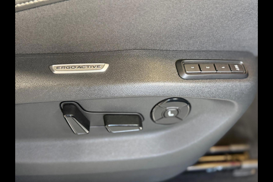 Volkswagen Tiguan 1.5 eHybrid R-Line, Panoramadak, HUD, Massage Stoelen, Trekhaak, 360 Camera