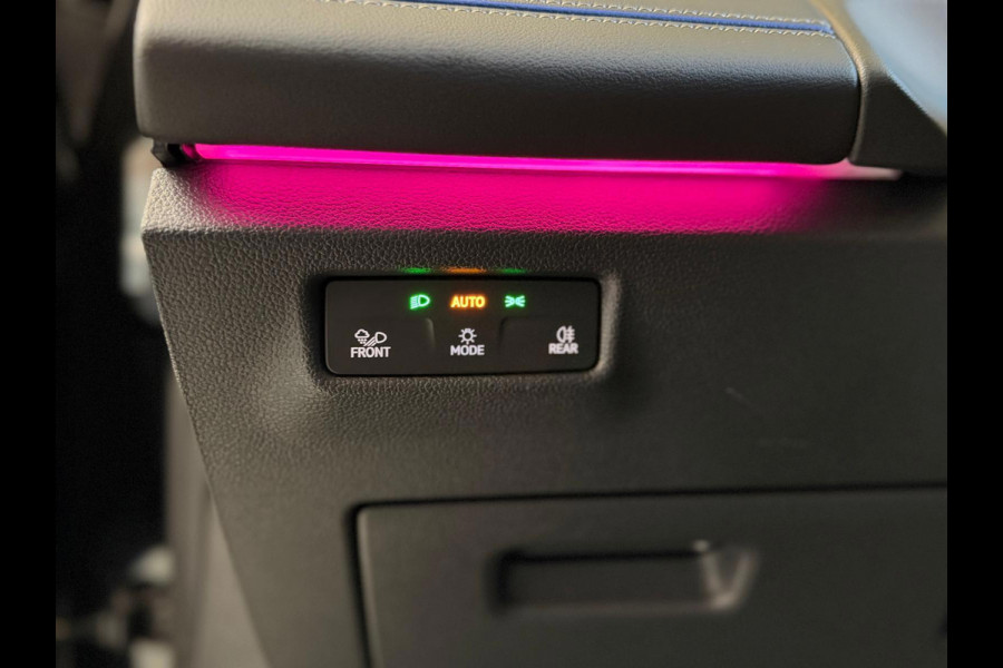 Volkswagen Tiguan 1.5 eHybrid R-Line, Panoramadak, HUD, Massage Stoelen, Trekhaak, 360 Camera