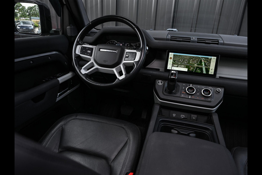 Land Rover Defender 110 2.0 P400e 110 SE Panoramadak | NL-Auto | Meridian Sound | 360 Camera | Luchtvering | Memory Seats | Koelbox | Stuurverwarming | Stoelverwarming V+A | Trekhaak |