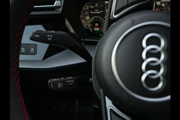 Audi A3 Sportback 45 TFSI e S edition Competition | Panoramadak | 5 jr Garantie | HUD | Sonos Sound | Camera | Ambiance interieur | Active Cruise | S-Seats + Memory | Stoelverwarming | Keyless |