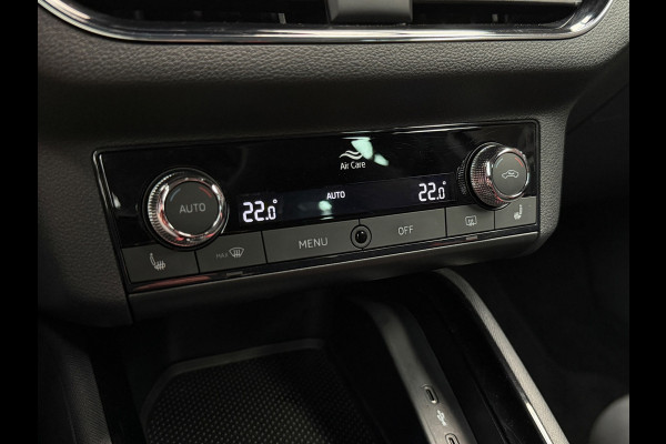 Škoda Kamiq 1.5 TSI Monte Carlo Pano CarPlay Camera