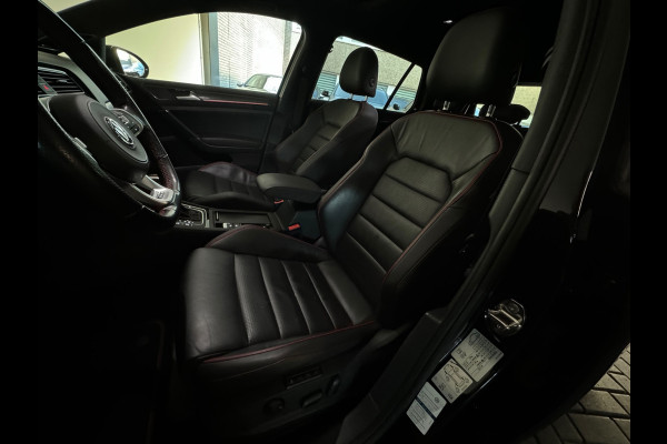 Volkswagen Golf 2.0 TSI GTI TCR Pano|Akra|Dynaudio|Camera|Blindspot