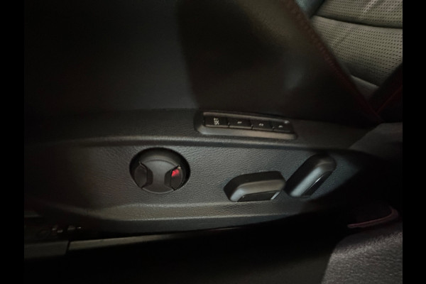 Volkswagen Golf 2.0 TSI GTI TCR Pano|Akra|Dynaudio|Camera|Blindspot