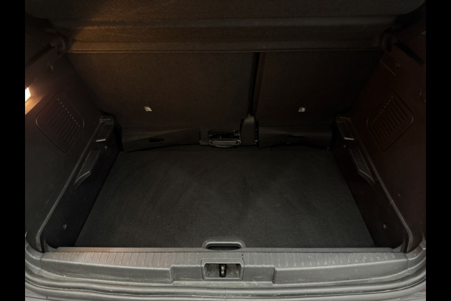Renault Captur 1.3 TCe 150pk Version S | Navi | Camera | Dodehoek | Stoelverwarming | LED | PDC |