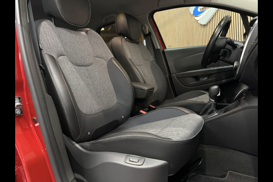 Renault Captur 1.3 TCe 150pk Version S | Navi | Camera | Dodehoek | Stoelverwarming | LED | PDC |